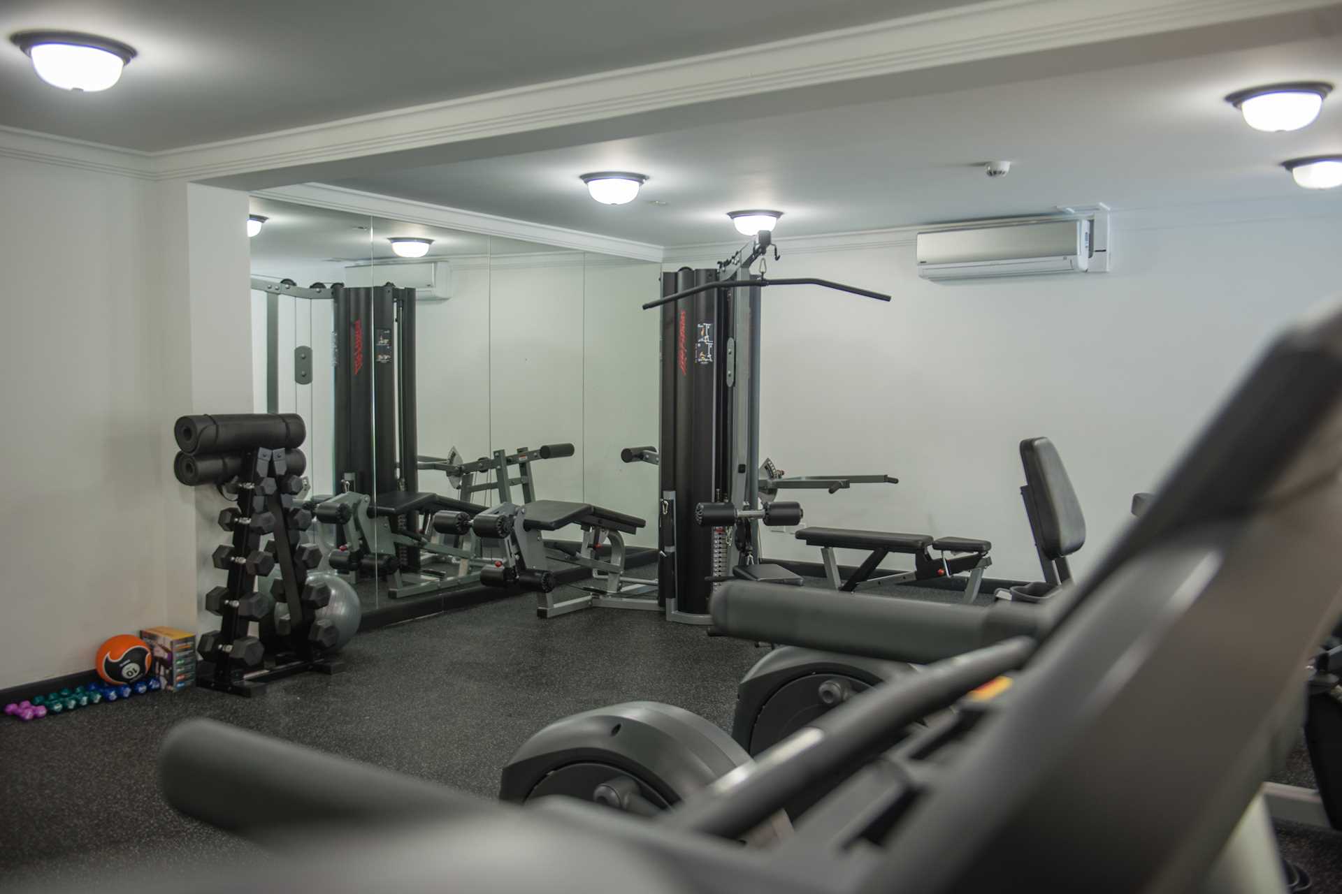 Free use of the Full Air Conditioned Fitness Center for all 